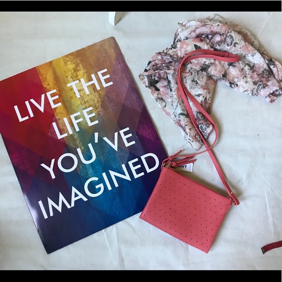 crossbody with two zippers - Picture 3 of 7